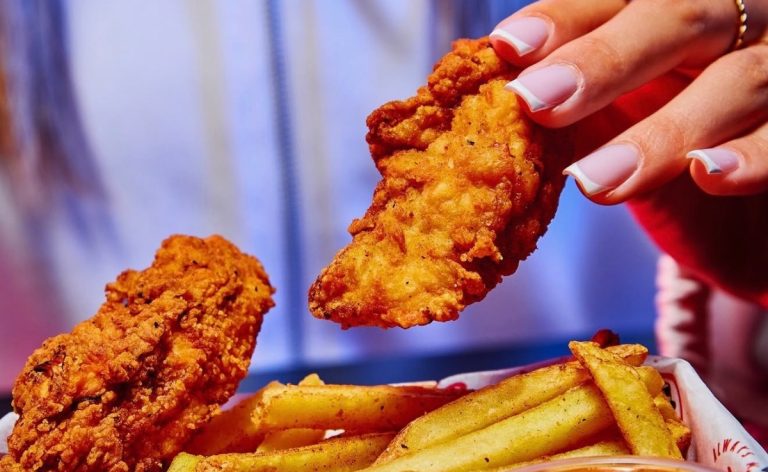 Slim Chickens Offers Free Tenders to Students Across UK on A-Level Results Day
