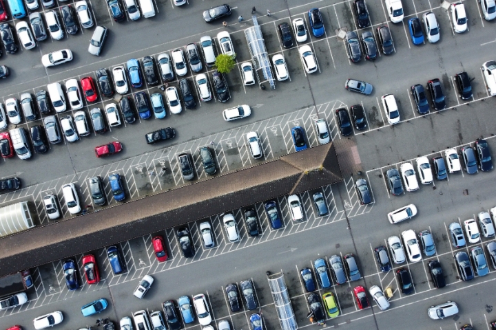 UKG-airportparking.jpg